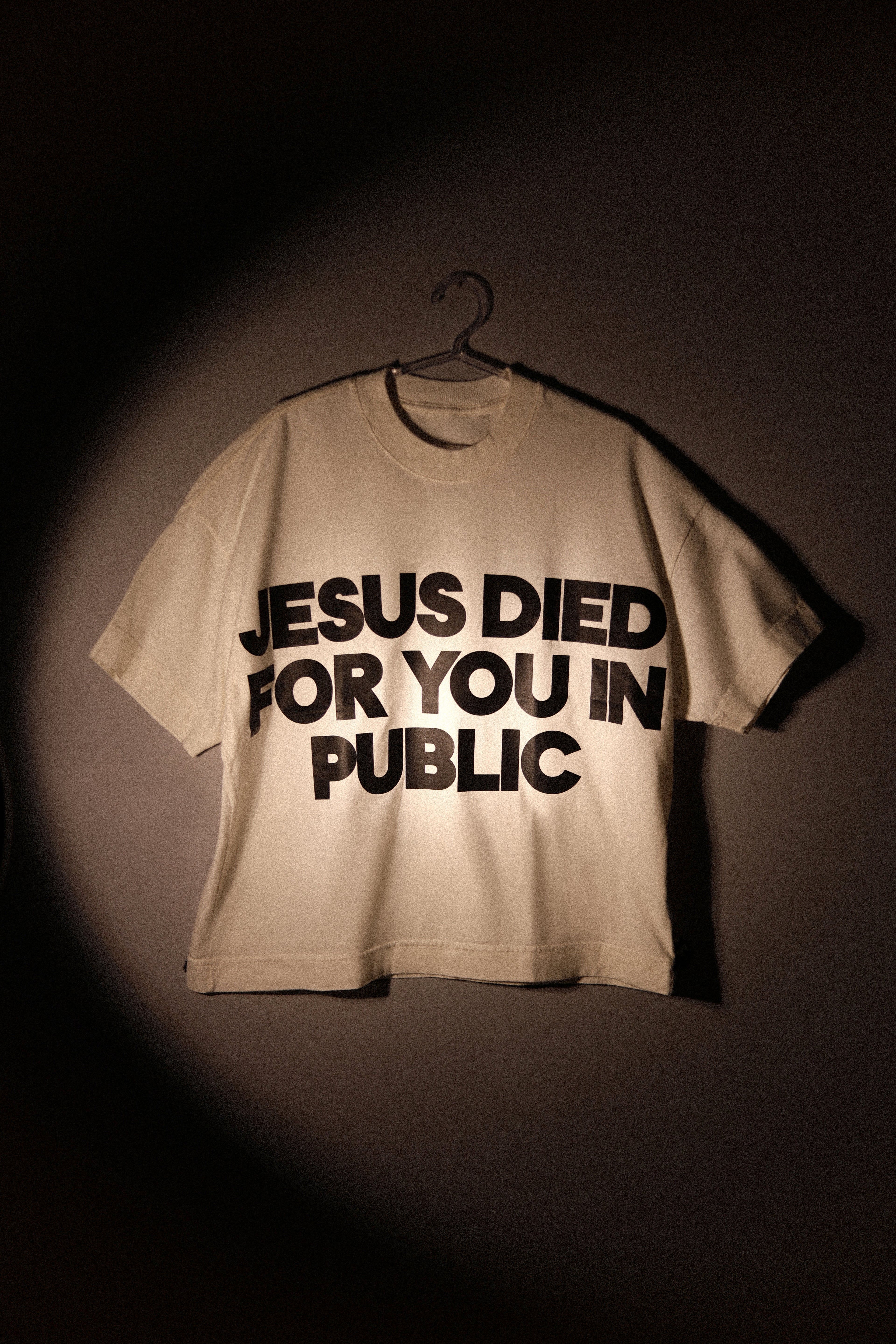 CAMISETA JESUS DIED FOR YOU IN PUBLIC OFF WHITE