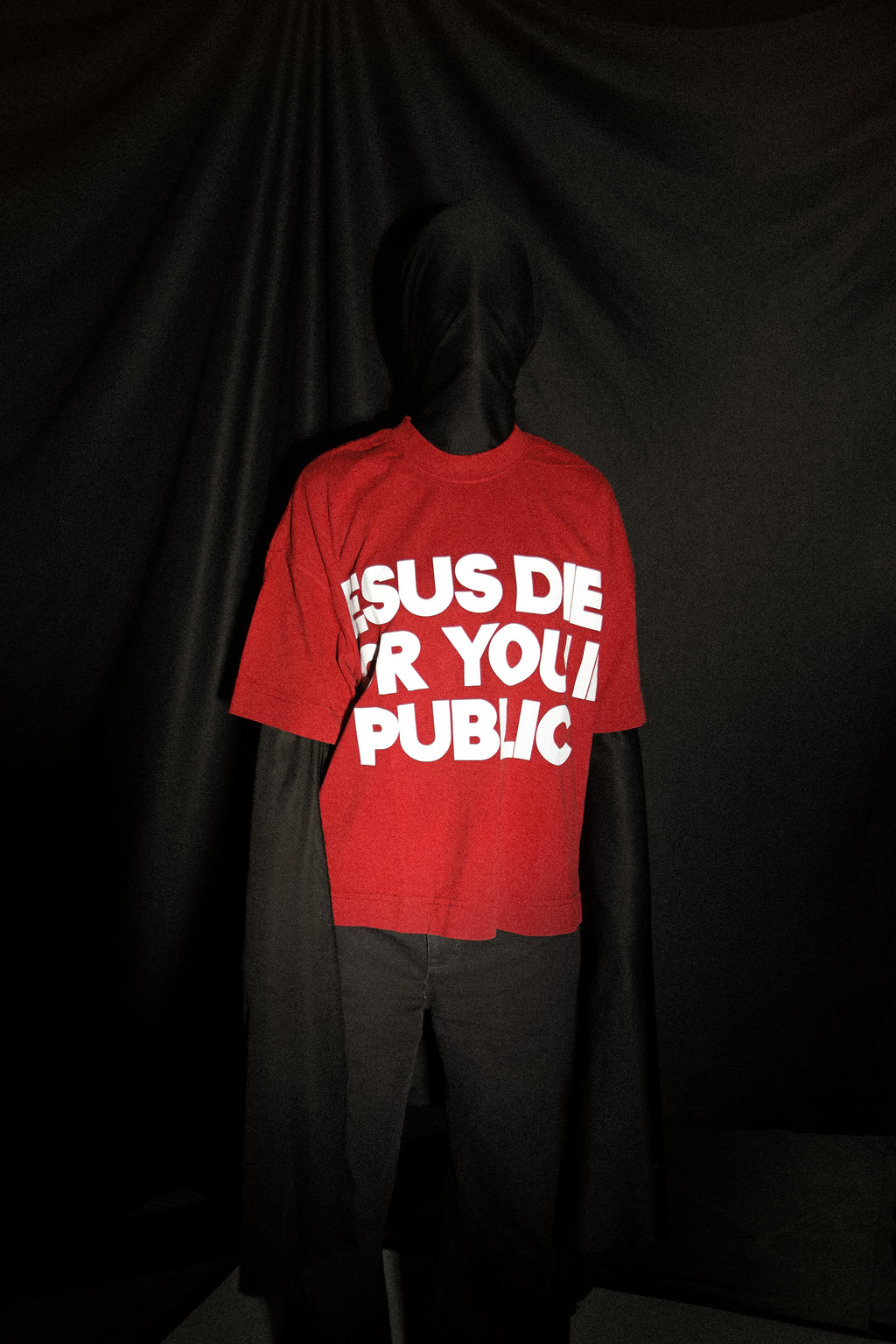 CAMISETA JESUS DIED FOR YOU IN PUBLIC VERMELHO VINHO